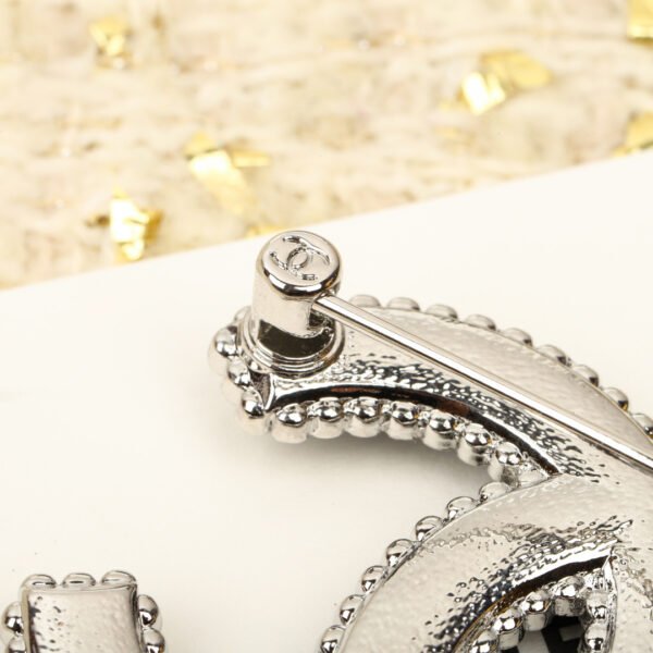 Double C Brooch with Lambskin and Diamond design.JW01 - Image 5