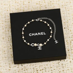 Latest Rhinestone Pearl Coco Necklace.JW01