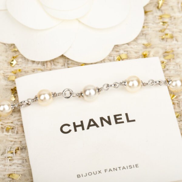 Latest Rhinestone Pearl Coco Necklace.JW01 - Image 5