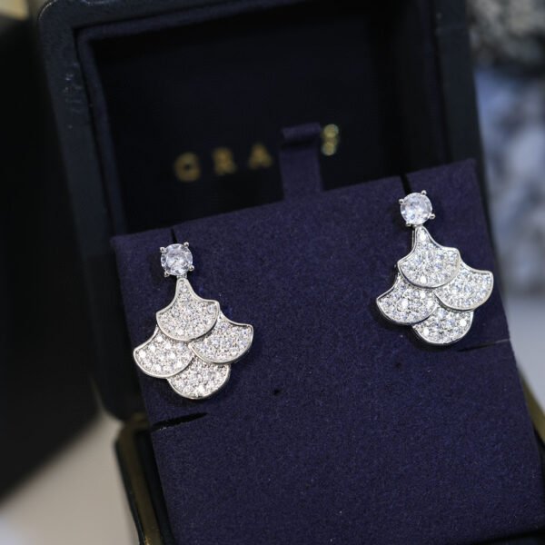 High Carbon Diamonds, silver needle+sub-gold material.JW01 - Image 2