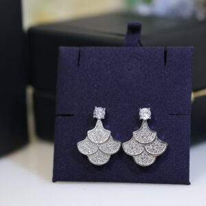 High Carbon Diamonds, silver needle+sub-gold material.JW01