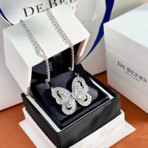 Dazzling butterfly necklace brass material gold plated white gold necklace.JW01