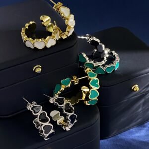 C shaped enamel heart in Black ,White and Tfny Blue Earrings.JW01