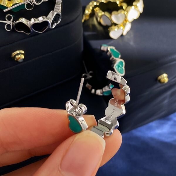 C shaped enamel heart in Black ,White and Tfny Blue Earrings.JW01 - Image 4