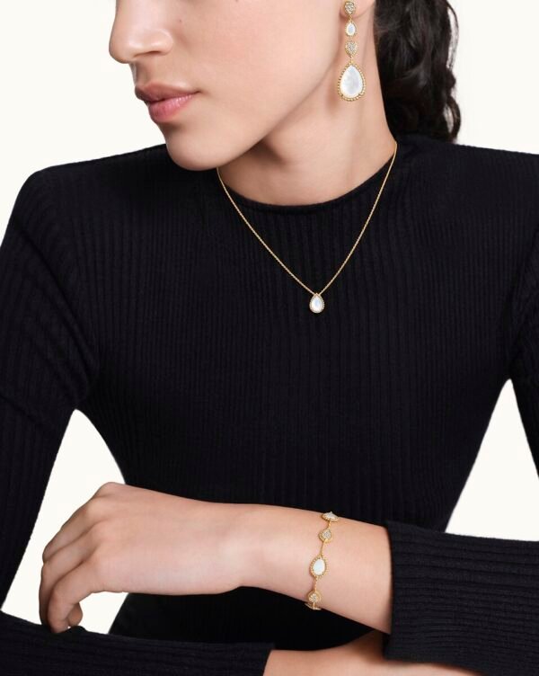 Teardrop shaped diamond and metal bead edge electroplated 18k gold bracelet.JW01 - Image 6