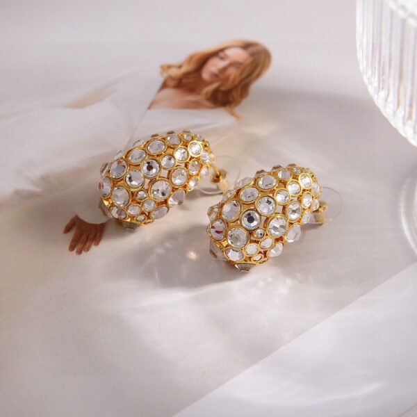 Retro style Diamonds infused in gold plated earrings.JW01 - Image 5