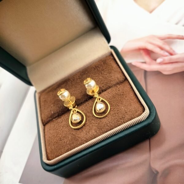 Golden Earrings with droplet shaped High quality crystal.JW01 - Image 2