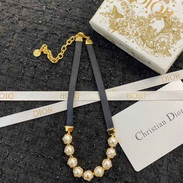 White Pearl Choker necklace one size.JW01 - Image 3