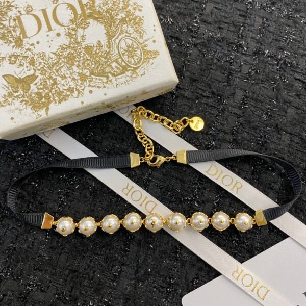 White Pearl Choker necklace one size.JW01 - Image 6