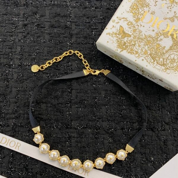 White Pearl Choker necklace one size.JW01 - Image 2