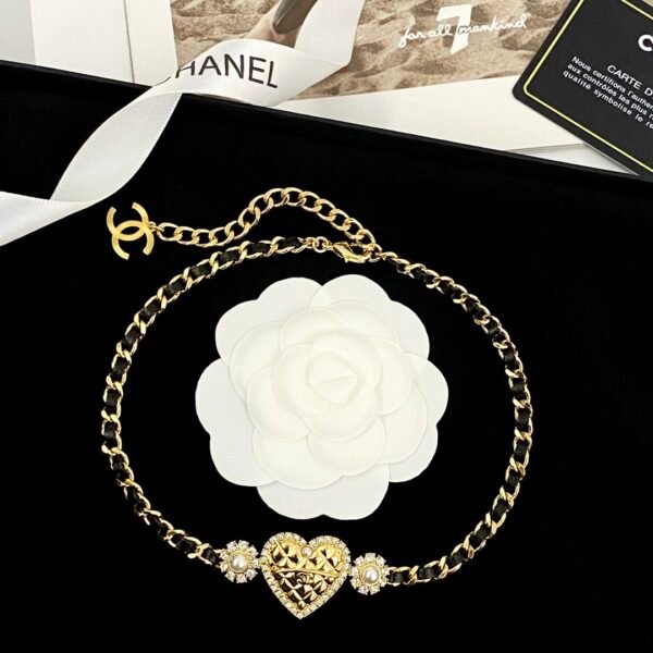 Gold Heart decorated with pearl flowers on both sides Leather Necklace.JW01 - Image 3