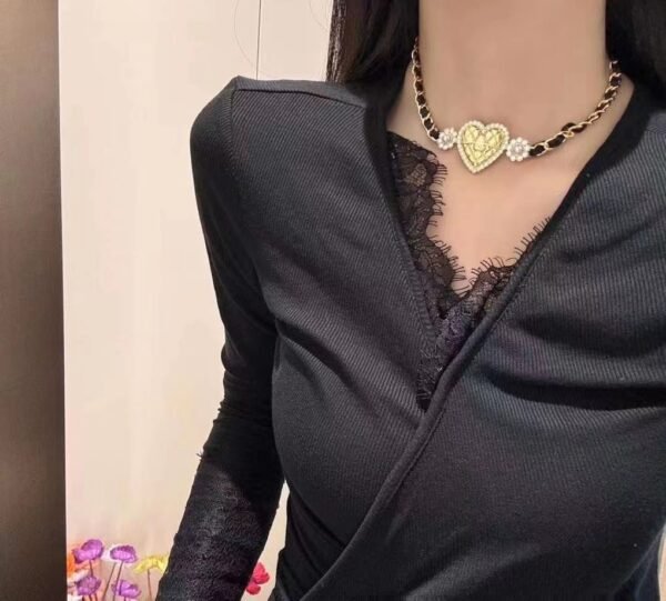 Gold Heart decorated with pearl flowers on both sides Leather Necklace.JW01 - Image 8