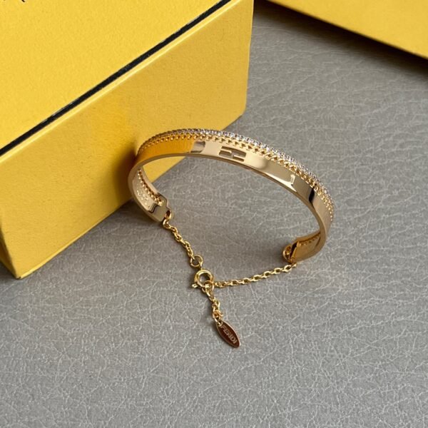 Golden solid Bracelet with adjustable chain. JW01 - Image 3