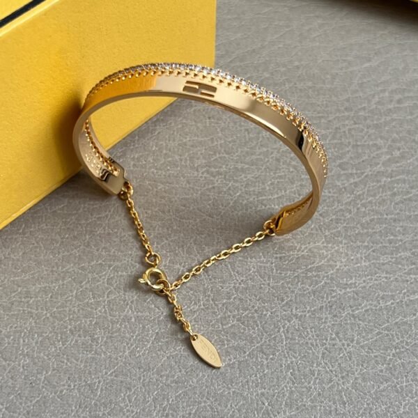 Golden solid Bracelet with adjustable chain. JW01 - Image 5