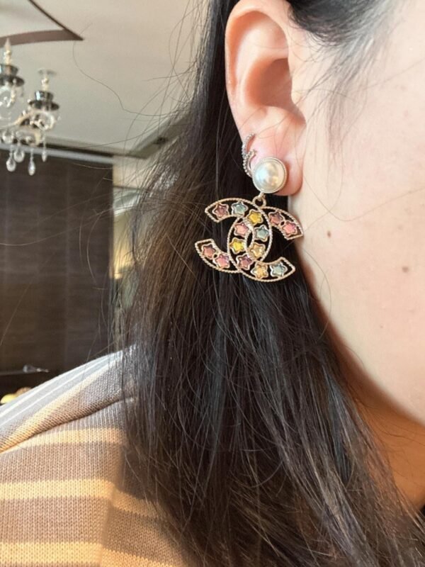 Colored Diamond five-pointed star CC pearl Earrings . JW01 - Image 5