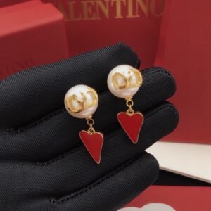 Red heart, pearl with golden V logo Earrings .JW01