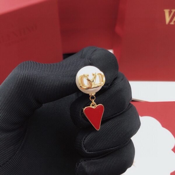Red heart, pearl with golden V logo Earrings .JW01 - Image 5