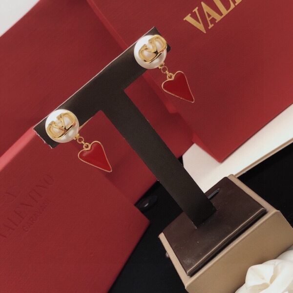 Red heart, pearl with golden V logo Earrings .JW01 - Image 4