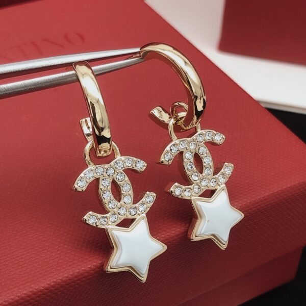 Latest Star Ear hook golden with Diamonds Earrings .JW01 - Image 4