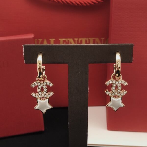 Latest Star Ear hook golden with Diamonds Earrings .JW01 - Image 5