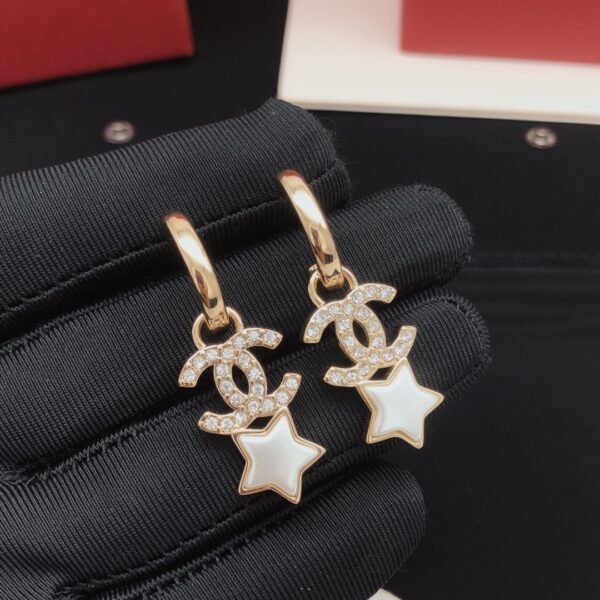 Latest Star Ear hook golden with Diamonds Earrings .JW01 - Image 9