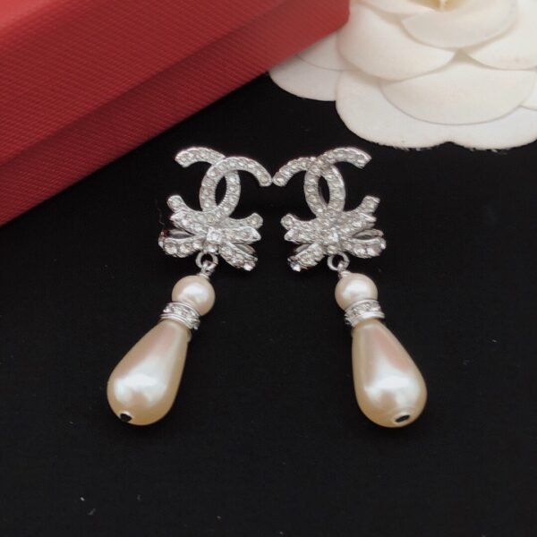 Latest Bow Earrings Silver CC logo with diamonds .JW01 - Image 7