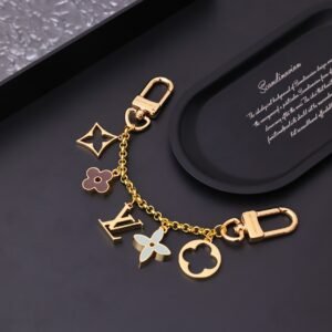 M01413  Monogram gold Metal Bag Charm Chain .JW01