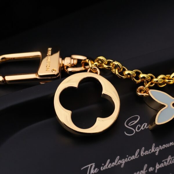 M01413  Monogram gold Metal Bag Charm Chain .JW01 - Image 5