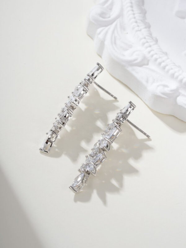 Brilliant Diamond Earrings, using marquis-cut Diamond + round diamonds .JW01 - Image 4