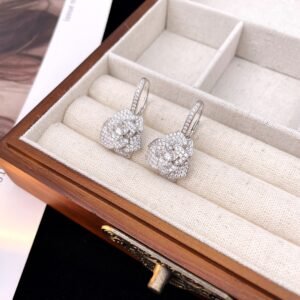 Rose earrings with diamonds .JW01