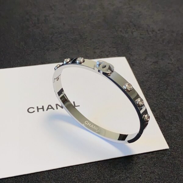 Six Shining Diamond with cc logo stainless steel material gold plated .JW01 - Image 4