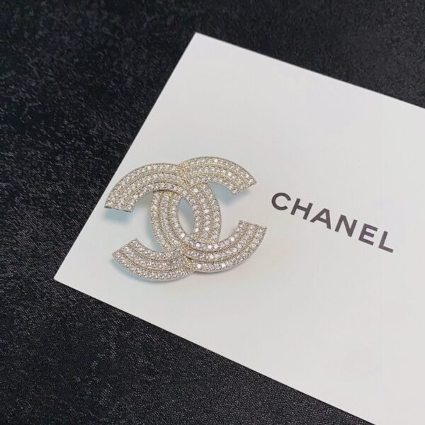 Latest Silver Full-diamond CC Brooch .JW01 - Image 6