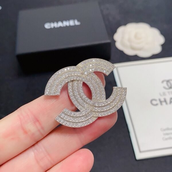 Latest Silver Full-diamond CC Brooch .JW01 - Image 8