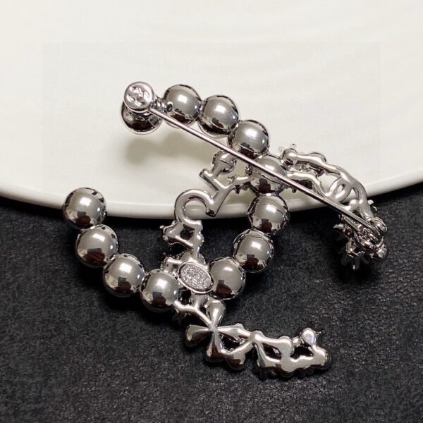 Silver Brooch with pearl and diamond CC .JW01 - Image 6