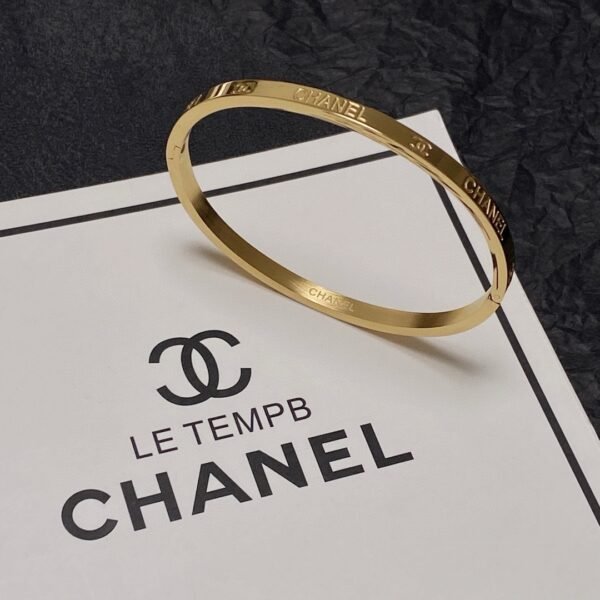 Golden bracelet Strap CC logo and brand Letter engraved .JW01 - Image 5