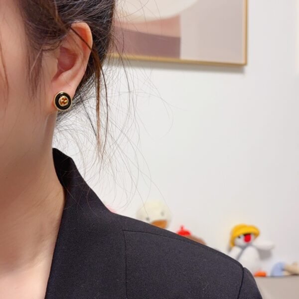 GG logo small stud earrings Brass material ion plating .JW01 - Image 2