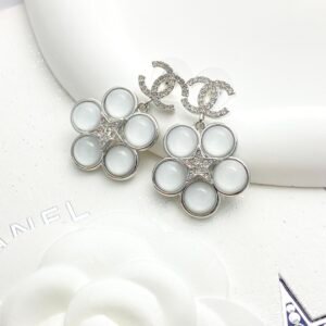 Silver Rhinestone Double C flower stud Earrings .JW01