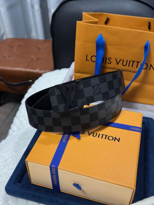 4cm Double-sided silk-screen checkerboard Black buckle belt.