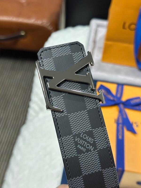 4cm Double-sided silk-screen checkerboard Silver buckle belt. - Image 2