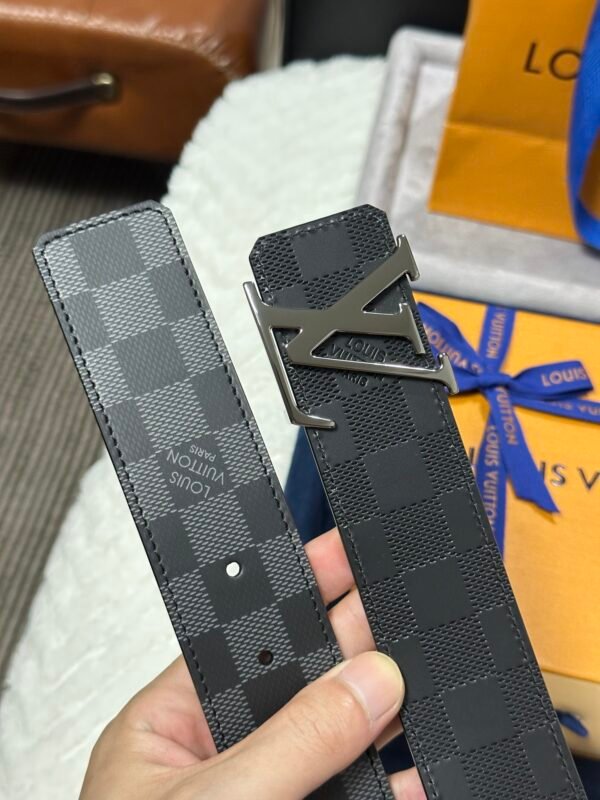 4cm Double-sided silk-screen checkerboard Silver buckle belt. - Image 5