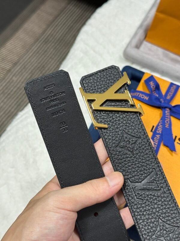 4cm Double-sided leather embossed with Initials and Monogram Flowers Golden Buckle. - Image 3