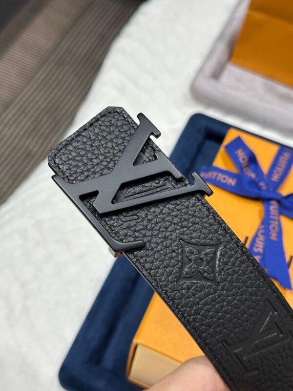 4cm Double-sided leather embossed with Initials and Monogram Flowers black Buckle. - Image 2
