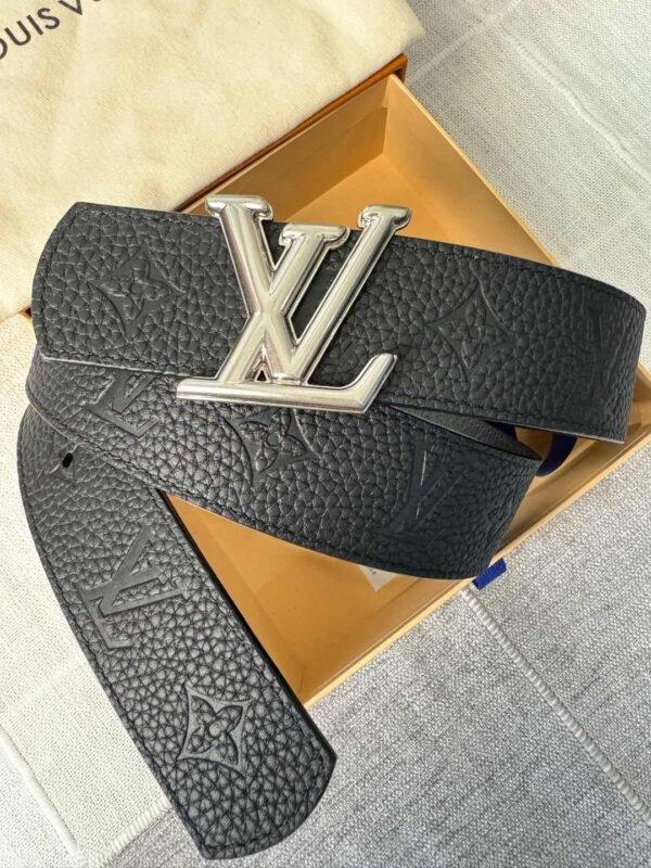 Double-sided 4 cm Lychee embossed pattern with calfskin bottom Silver buckle Belt. - Image 6