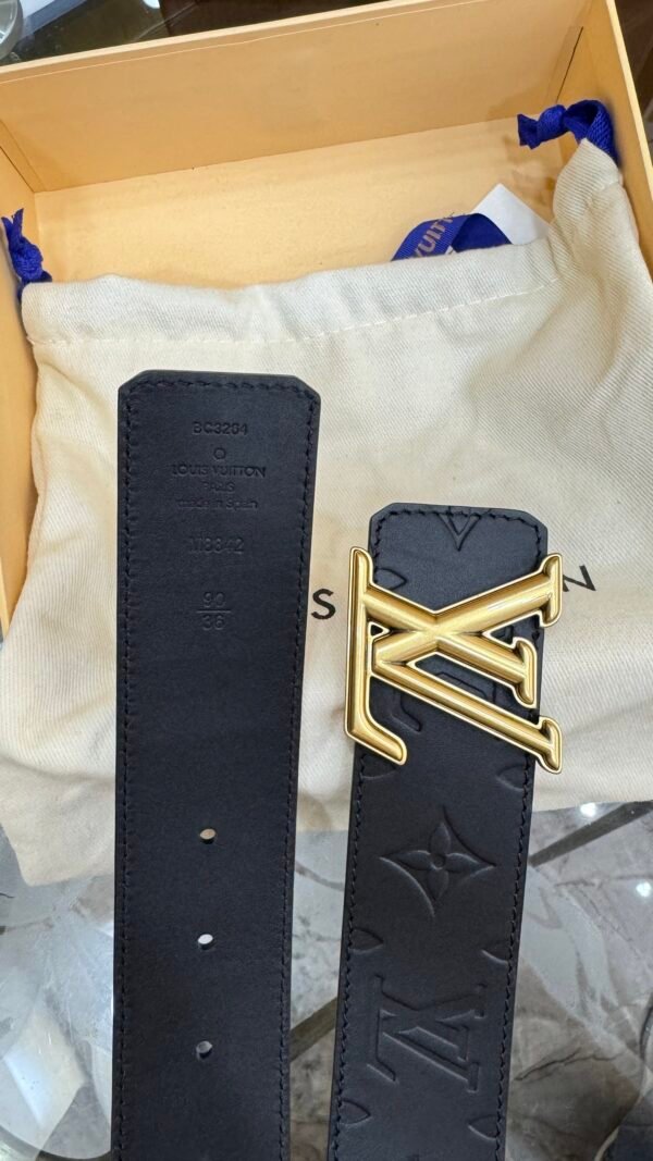 High quality cowhide embossed with golden buckle black belt 4cm. - Image 4