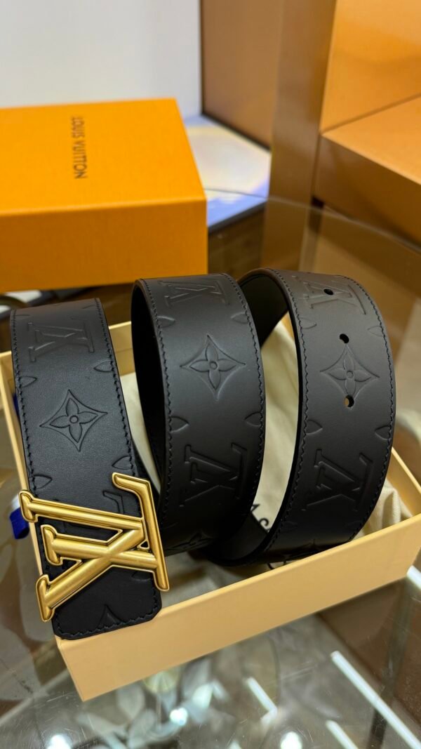 High quality cowhide embossed with golden buckle black belt 4cm. - Image 5