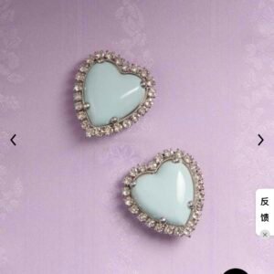 Alternative view of American light luxury Diamond Heart-shaped enamel Earrings.JW01