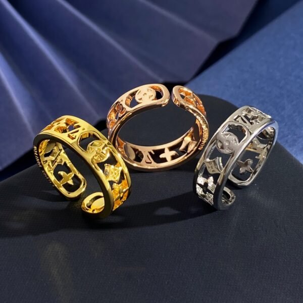 Classic Diamond Flower clover old pattern C shaped Ring. JW01