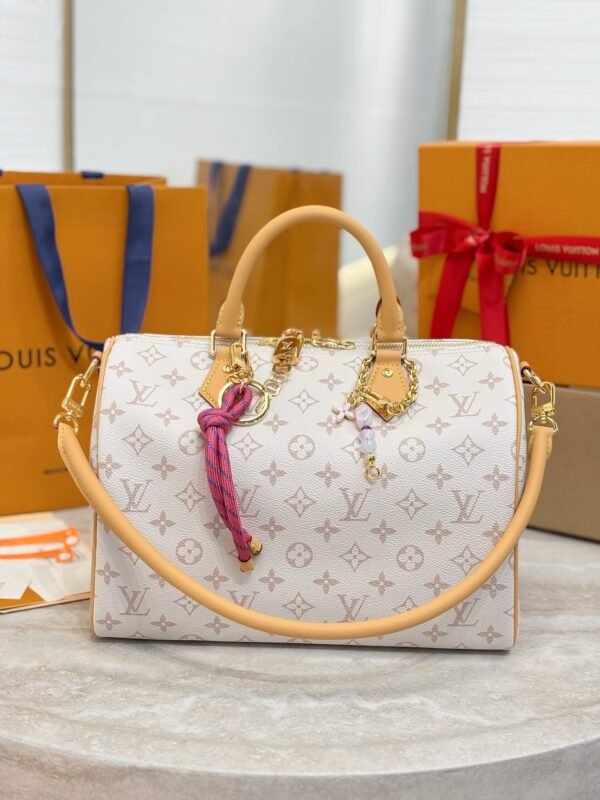 Speedy Soft 30 Lucky Handbag 100% leather trims with Gold-toned hardware
