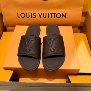 Open mould Portofino beach slippers made of imported soft grain cowhide print .