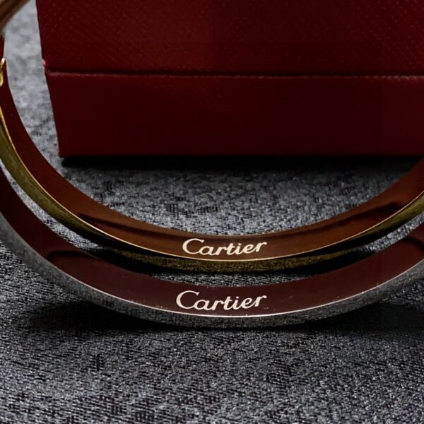 Imported Seiko colour preservation 18k gold-plated LθVE Bracelet. - Image 2